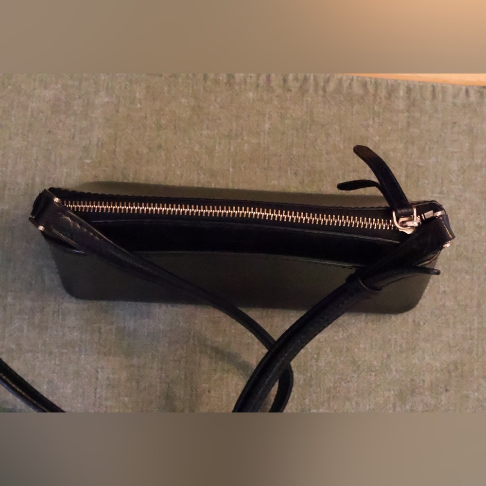 Kate Spade Purse - Picture 3 of 5